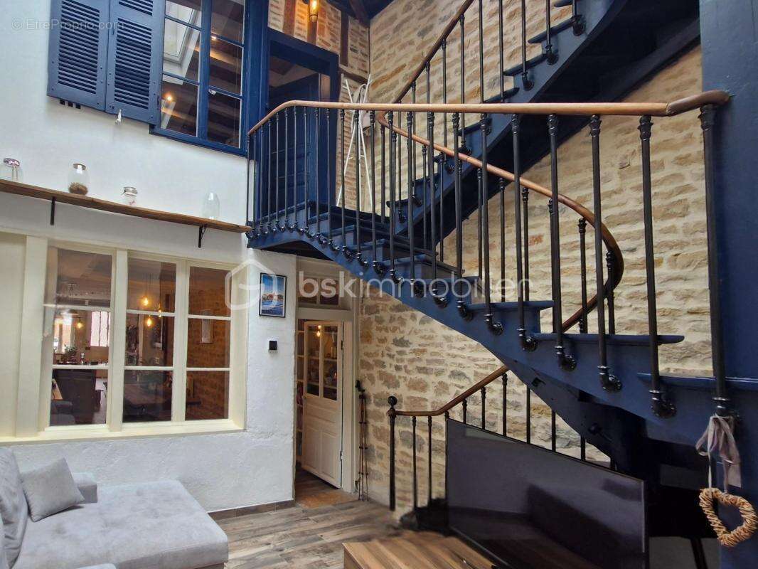 Maison à SAINT-JEAN-DE-LOSNE