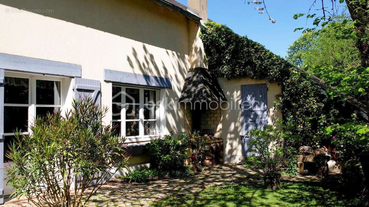 Maison à FOURCHAMBAULT