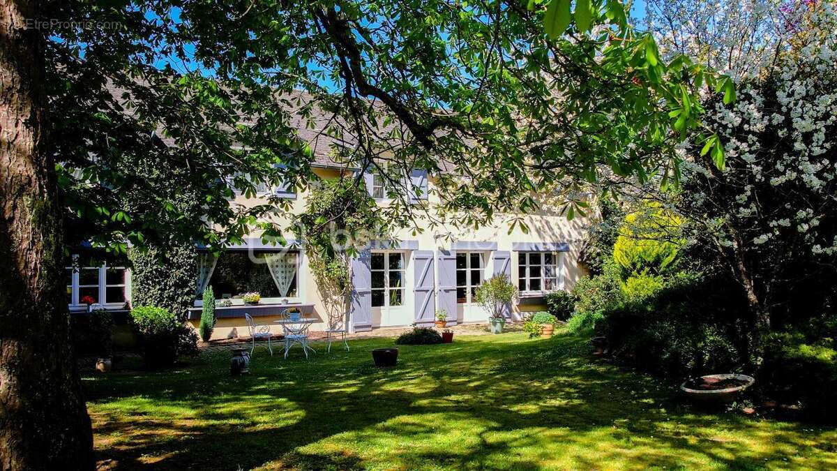 Maison à FOURCHAMBAULT