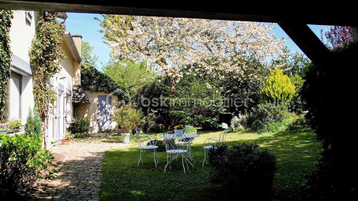 Maison à FOURCHAMBAULT