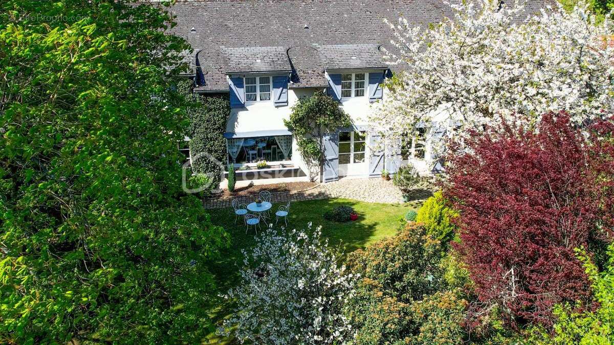 Maison à FOURCHAMBAULT