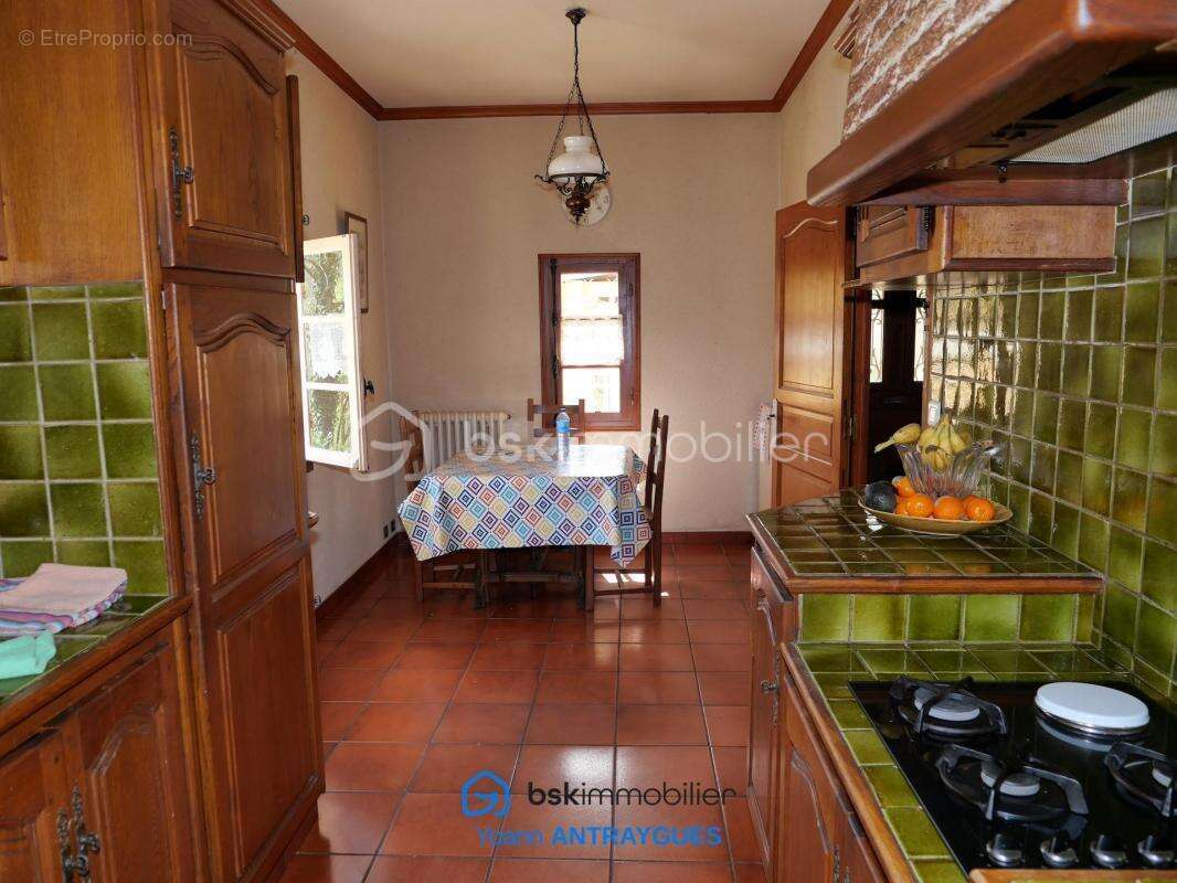 Maison à BLANQUEFORT-SUR-BRIOLANCE