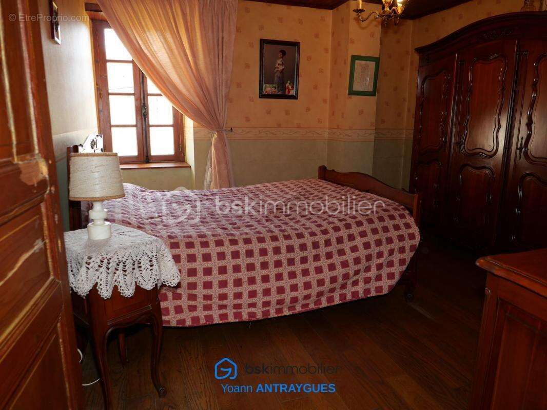 Maison à BLANQUEFORT-SUR-BRIOLANCE