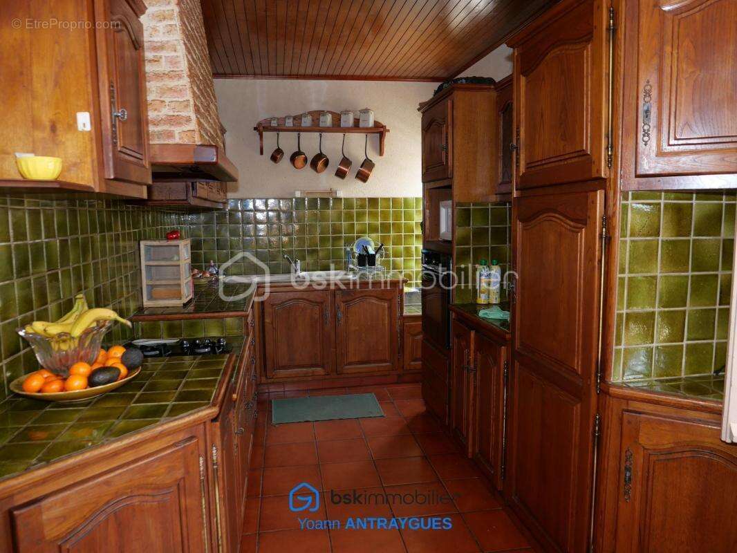 Maison à BLANQUEFORT-SUR-BRIOLANCE