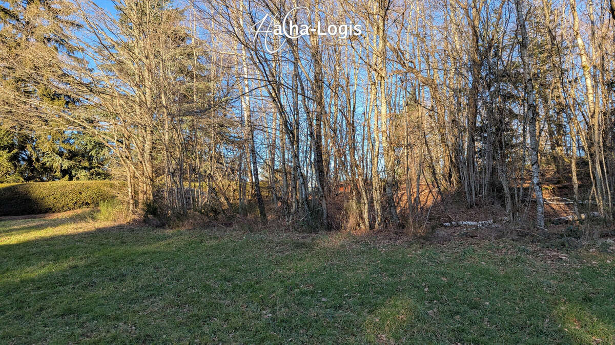 Terrain à ENTRE-DEUX-EAUX