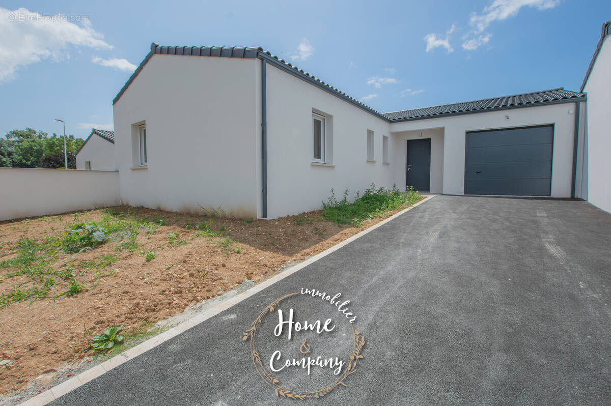 Maison à VAUX-SUR-MER