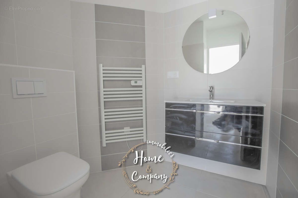 Maison à VAUX-SUR-MER