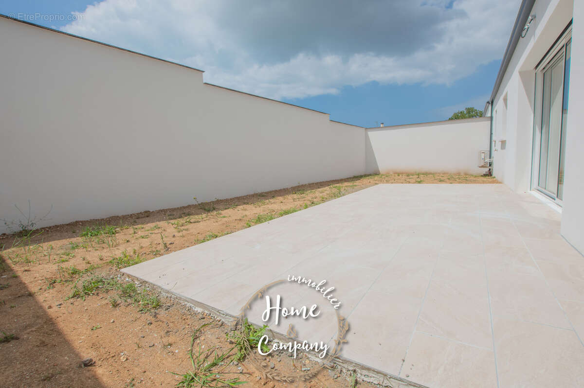 Maison à VAUX-SUR-MER