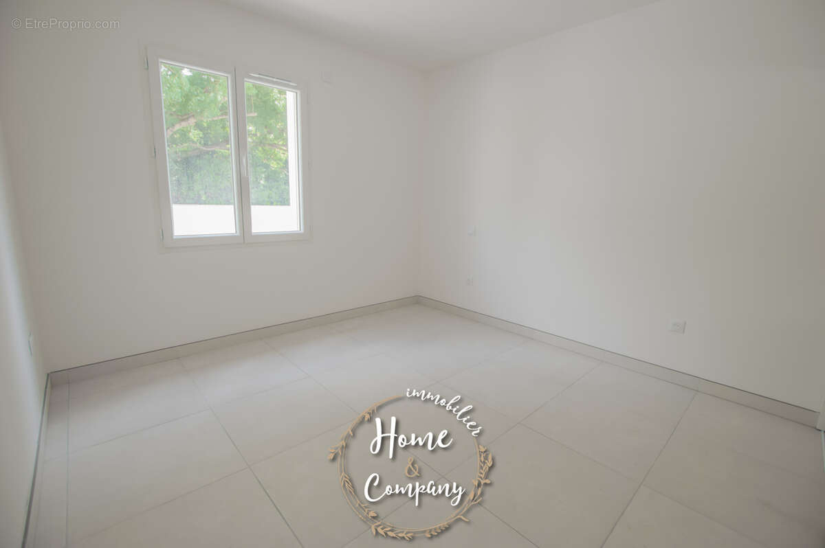 Maison à VAUX-SUR-MER