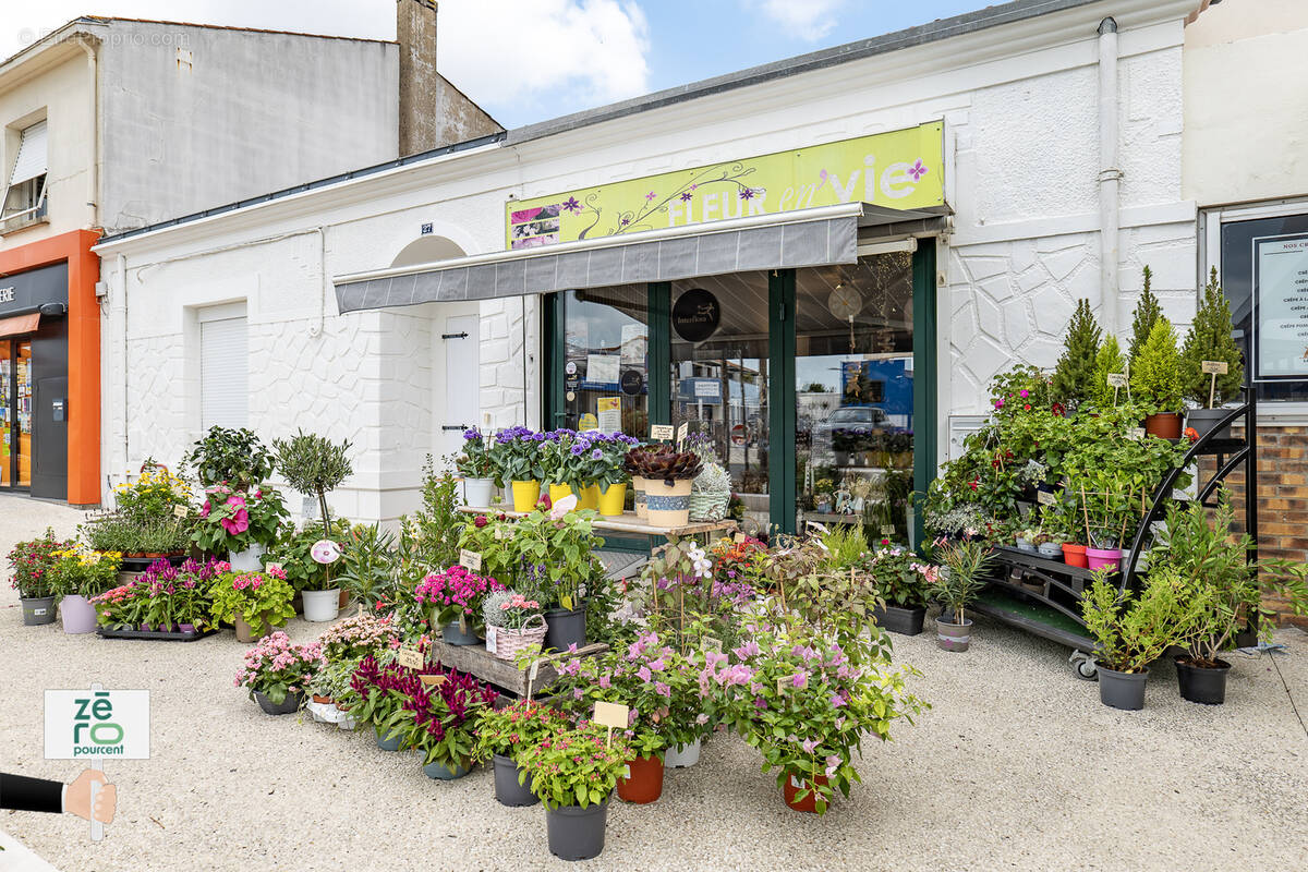 Commerce à L&#039;AIGUILLON-SUR-MER