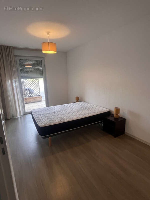 Appartement à YZEURE