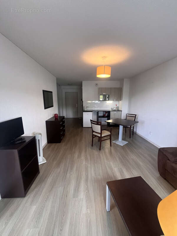 Appartement à YZEURE