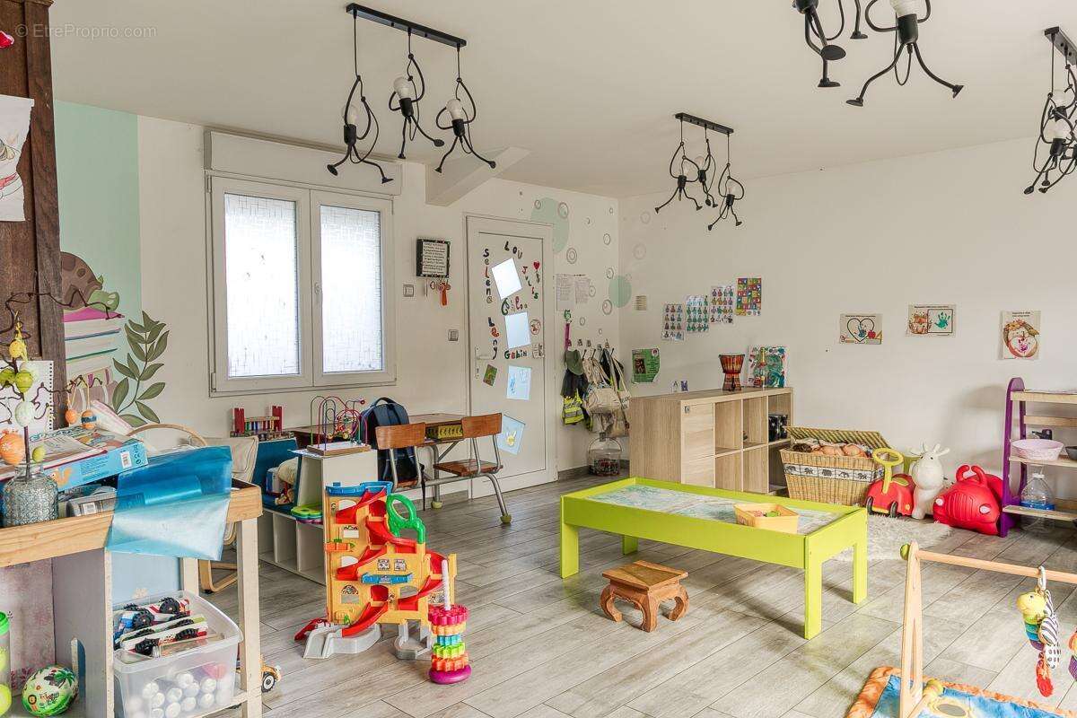 Maison à AUBERIVES-SUR-VAREZE