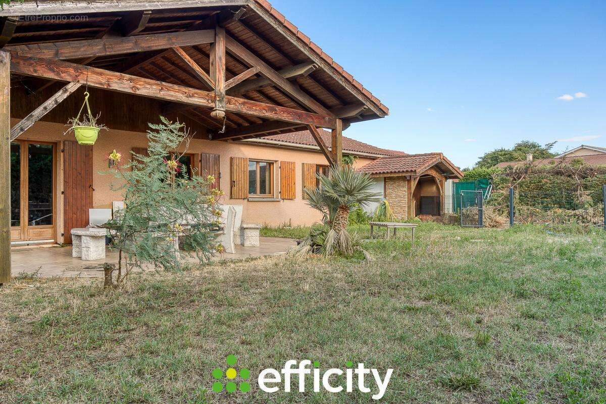 Maison à AUBERIVES-SUR-VAREZE