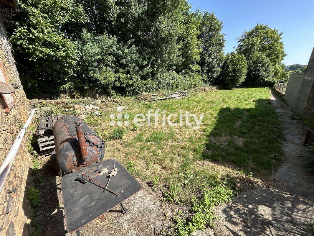 Terrain à SEREILHAC