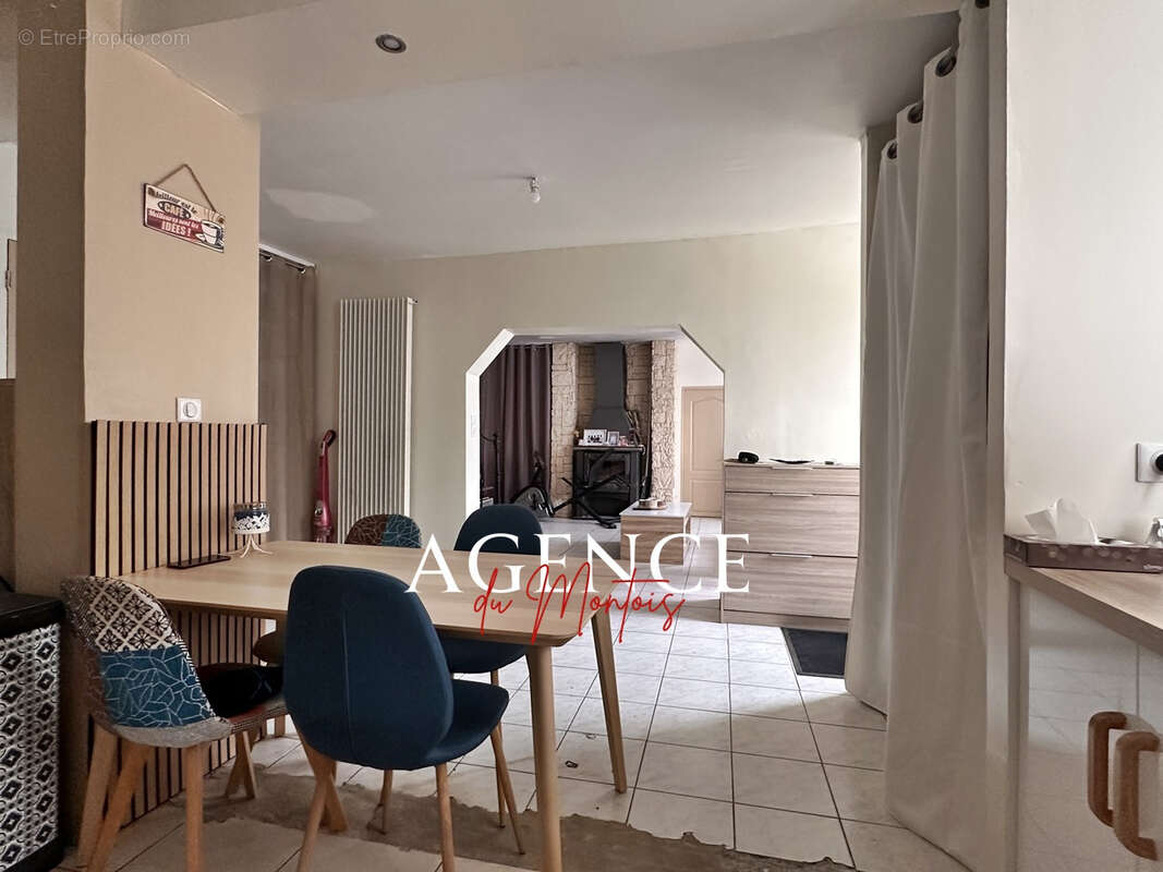 Maison à BRAY-SUR-SEINE