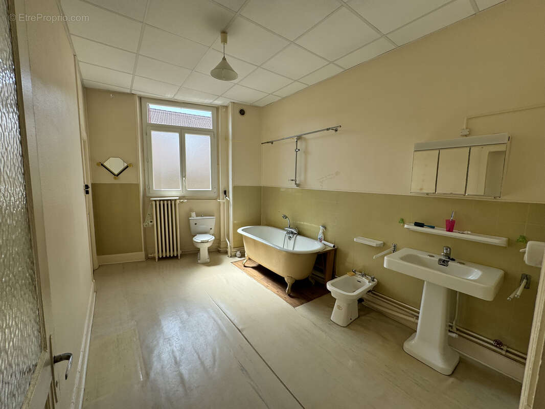 Maison à PONT-DU-CHATEAU