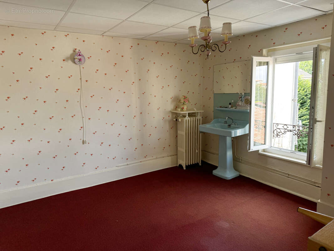 Maison à PONT-DU-CHATEAU