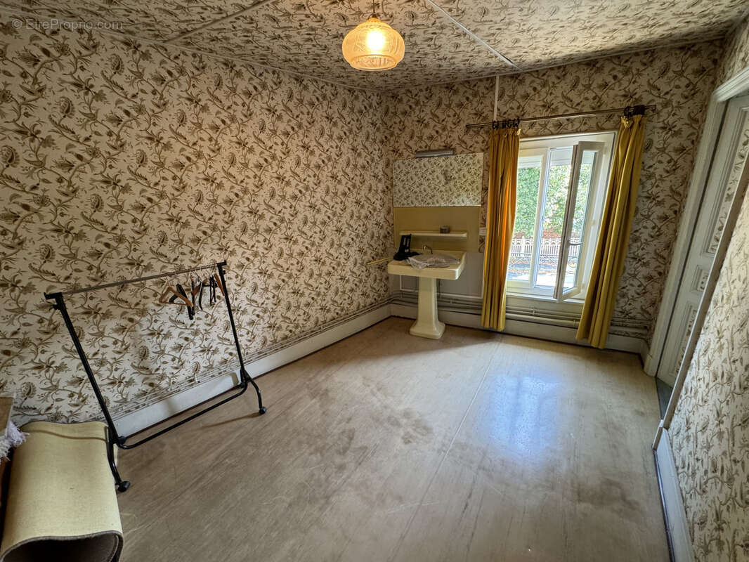 Maison à PONT-DU-CHATEAU