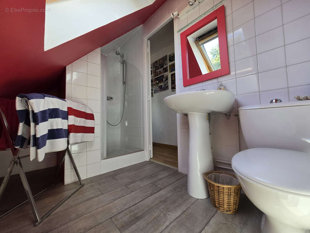 Maison à SAINT-SAUVEUR-SUR-ECOLE