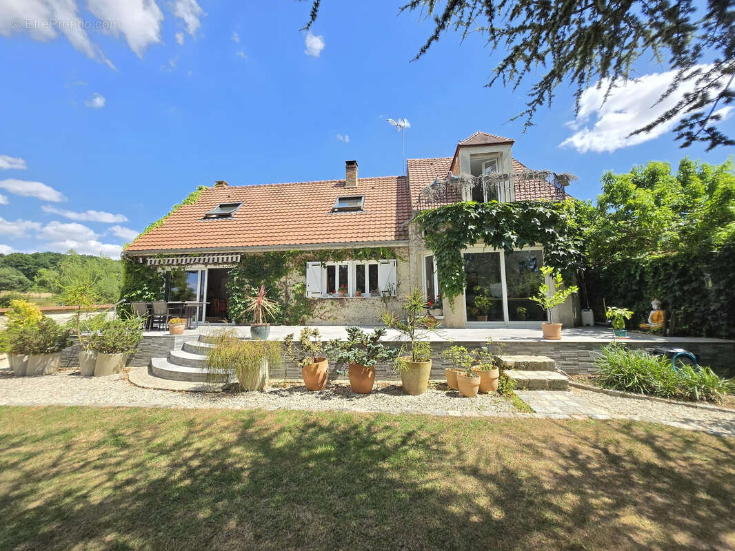 Maison à SAINT-SAUVEUR-SUR-ECOLE