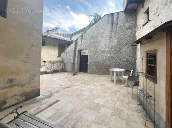 Appartement à TENDE