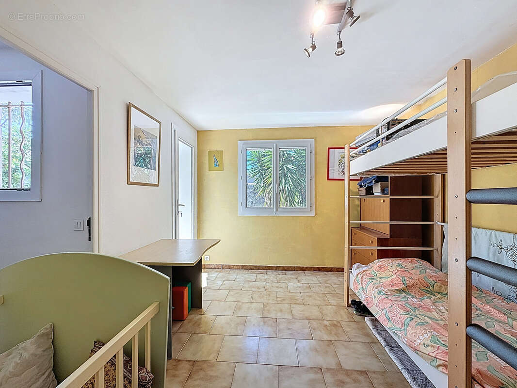 Maison à SIX-FOURS-LES-PLAGES