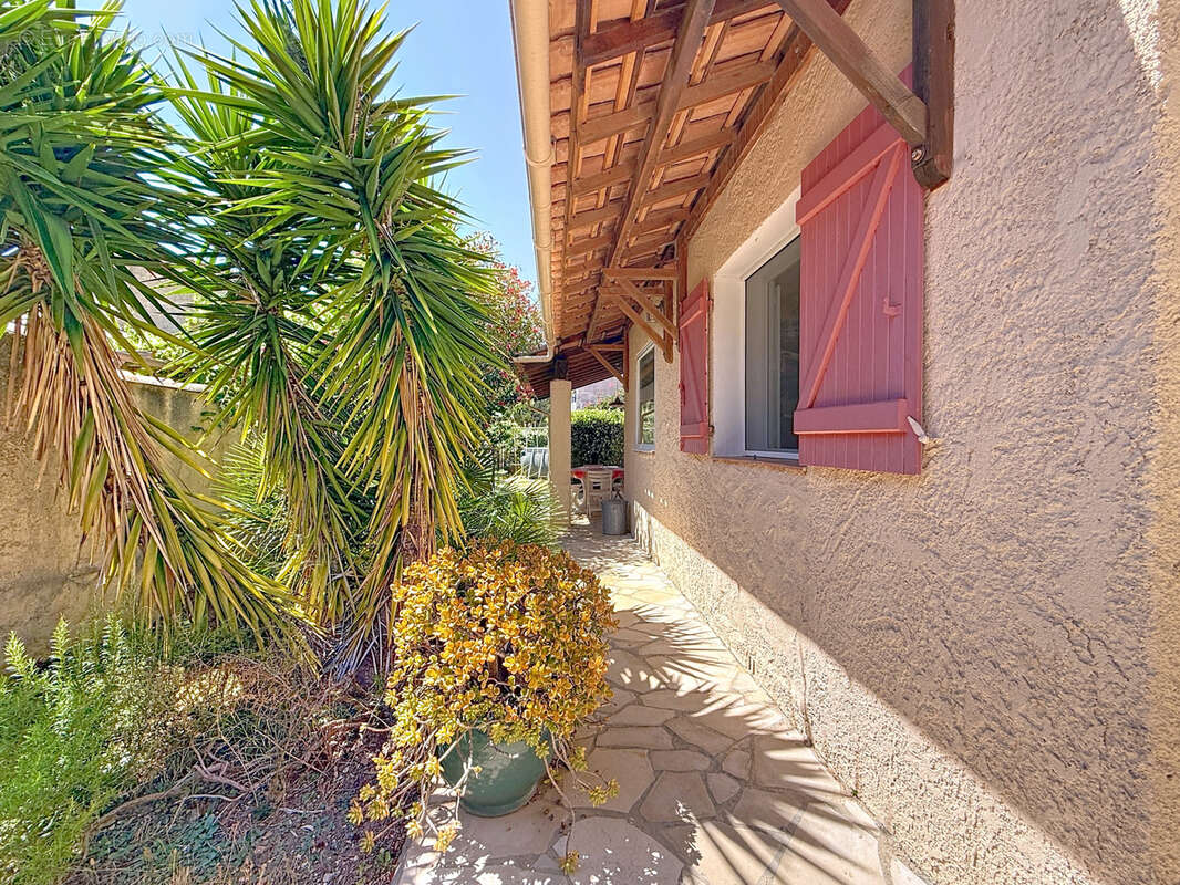Maison à SIX-FOURS-LES-PLAGES