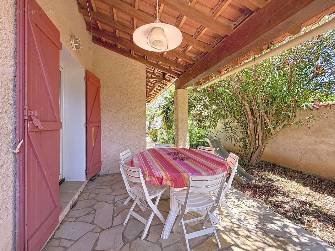 Maison à SIX-FOURS-LES-PLAGES