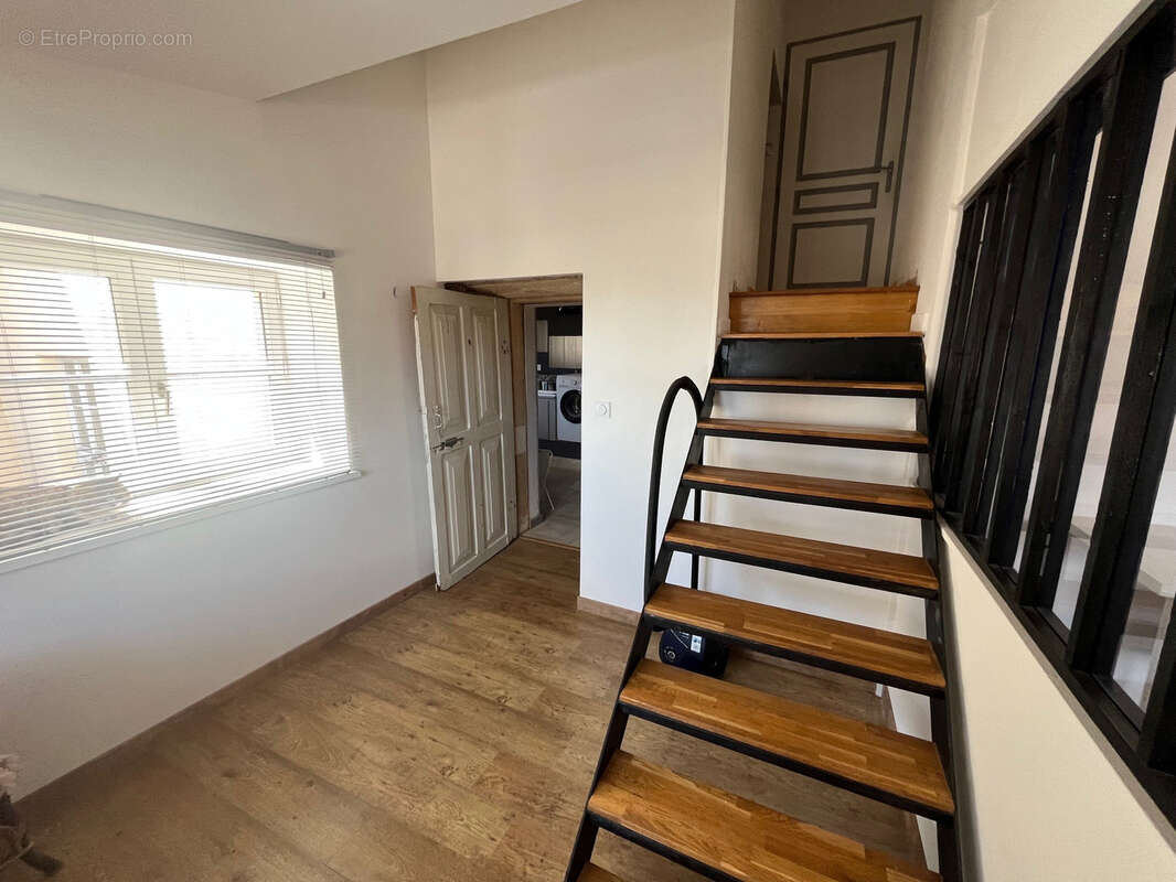 Appartement à VAUX-EN-BEAUJOLAIS