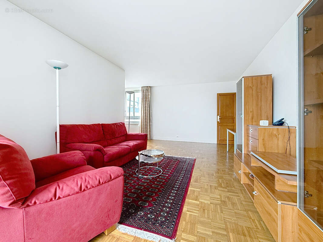 Appartement à PARIS-19E
