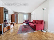 Appartement à PARIS-19E