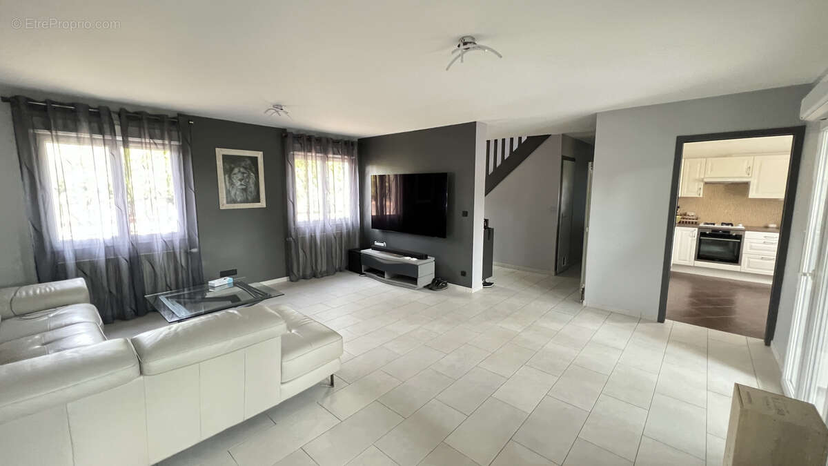 Maison à LA FERTE-ALAIS