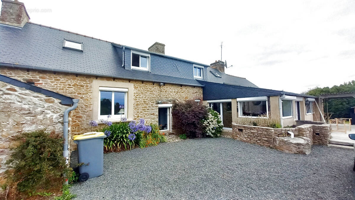 Maison à PLEUDANIEL