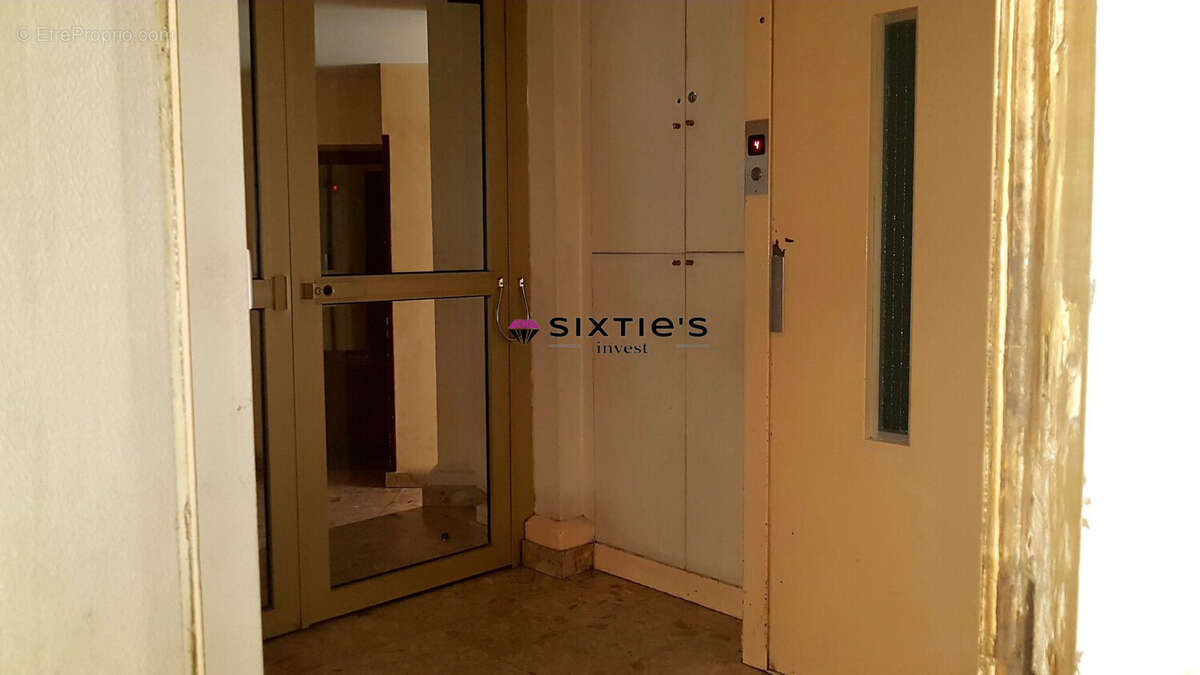 Commerce à PARIS-17E