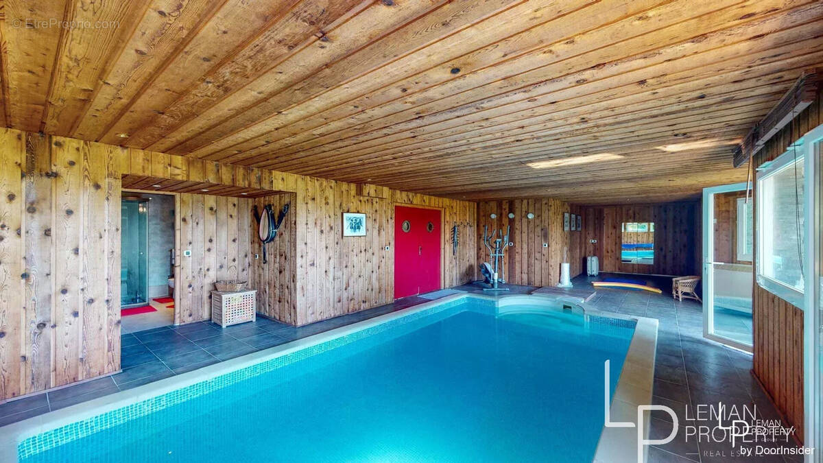 Maison à NEUVECELLE