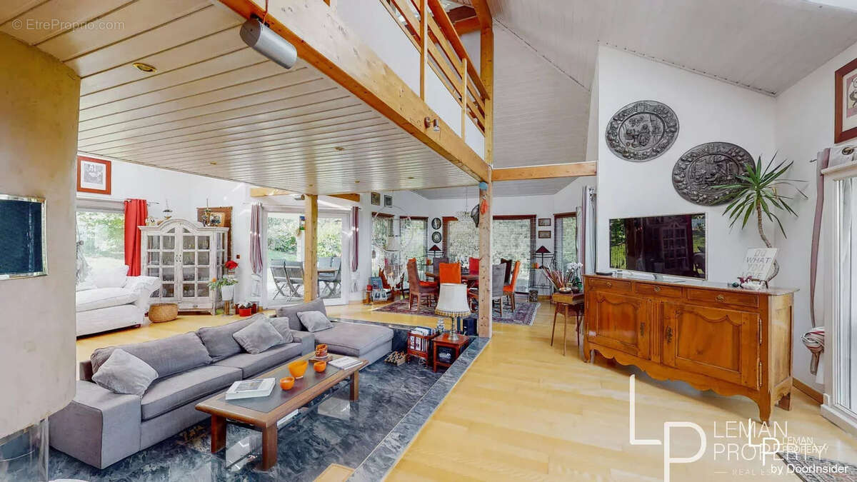 Maison à NEUVECELLE