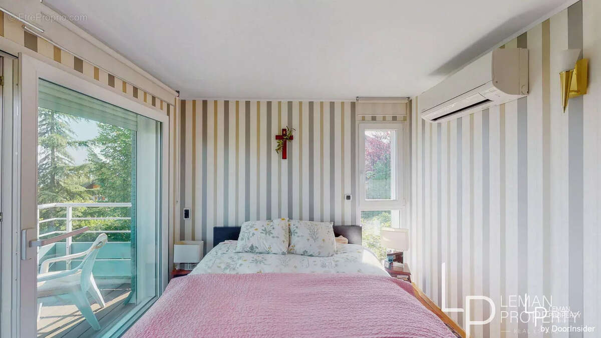 Maison à NEUVECELLE