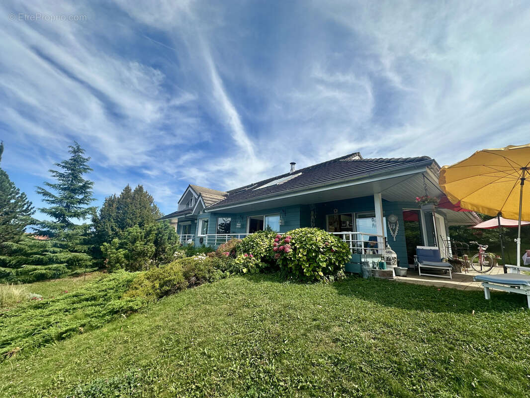 Maison à NEUVECELLE