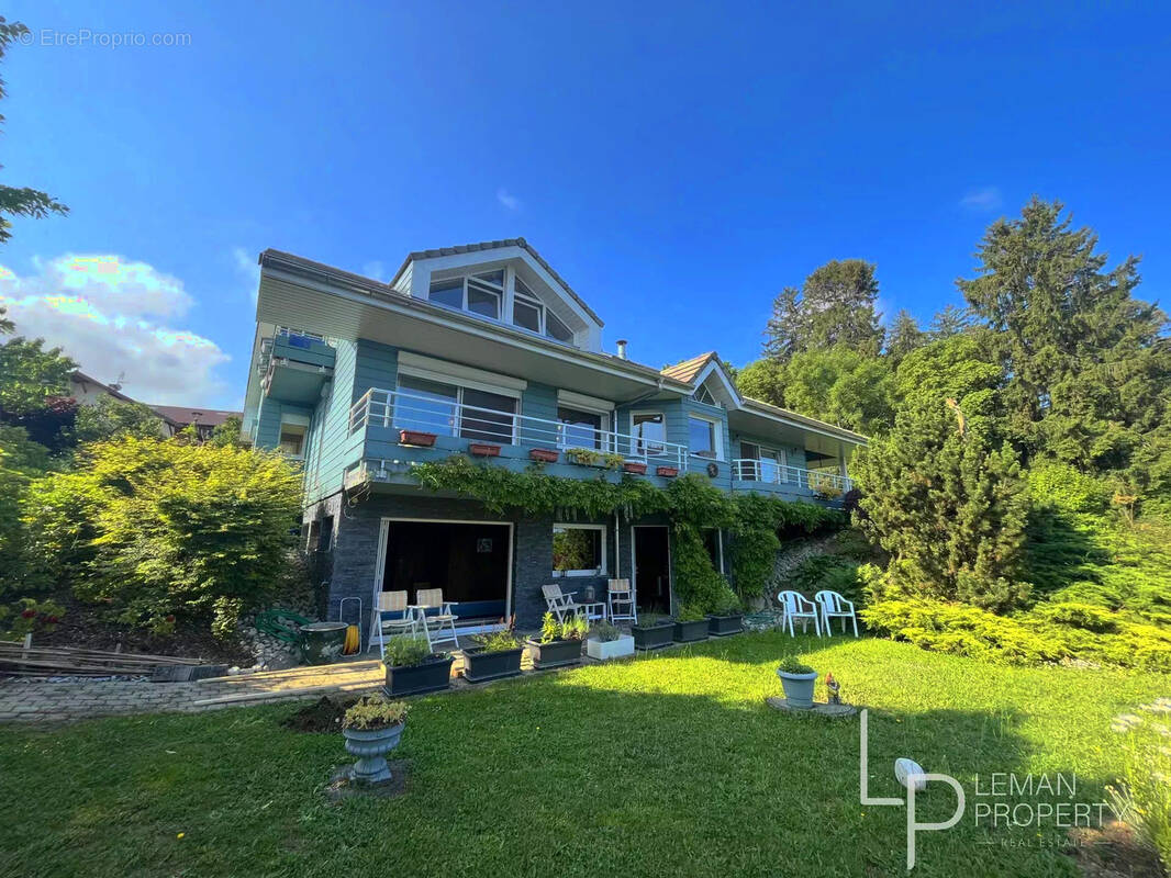 Maison à NEUVECELLE