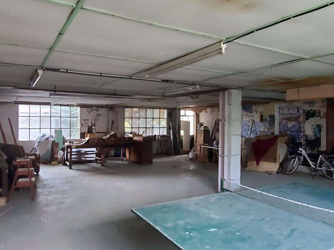 Autre à LA ROUXIERE