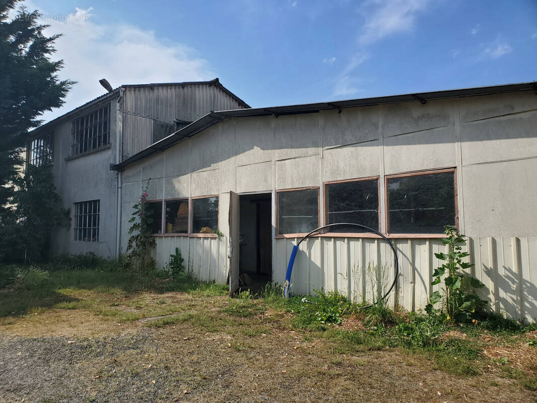 Autre à LA ROUXIERE