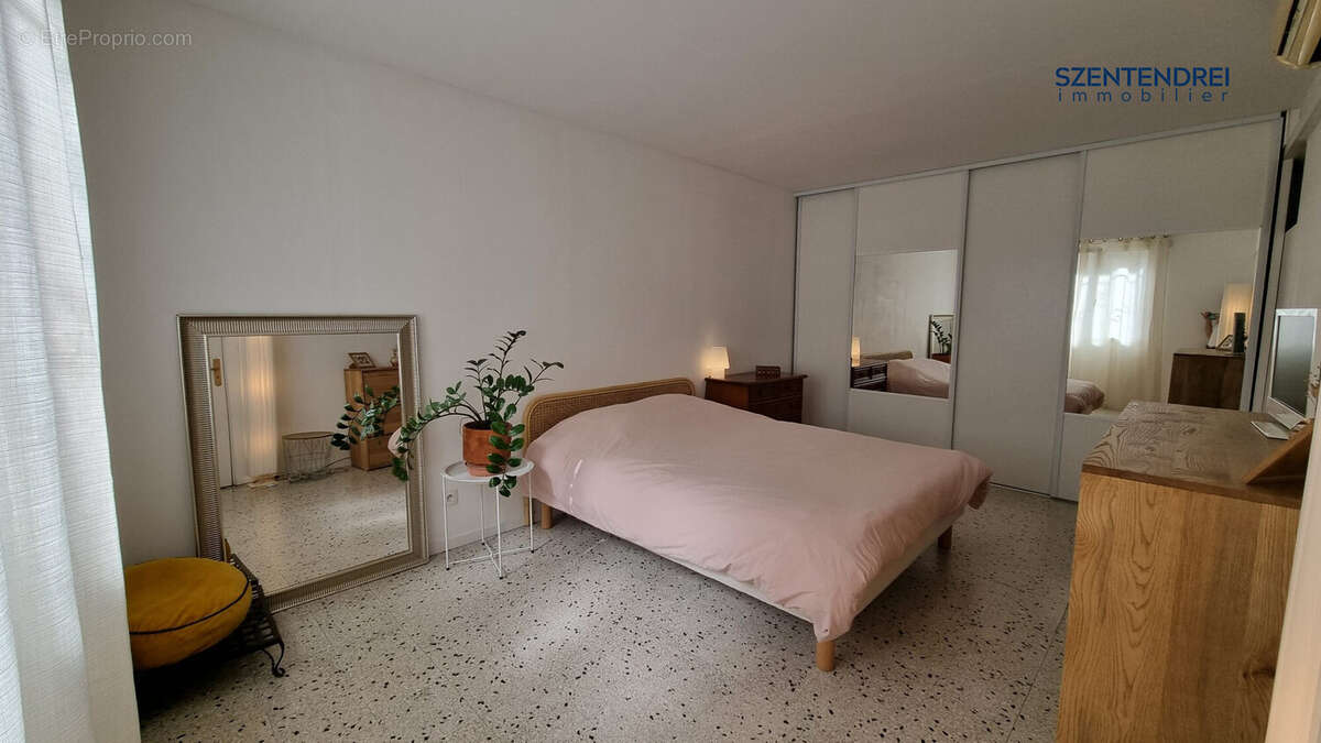 Appartement LUNEL F3 extérieur SZENTENDREI Immobilier - Appartement à LUNEL