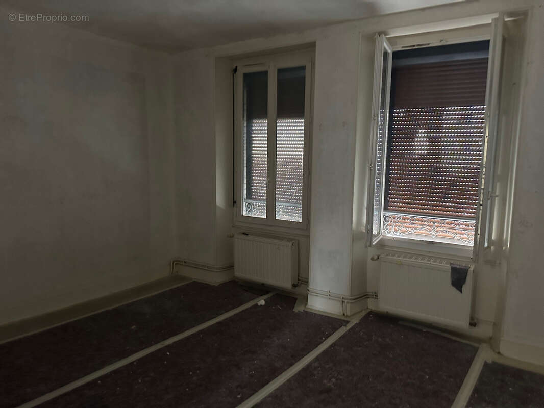 Maison à ROMILLY-SUR-SEINE