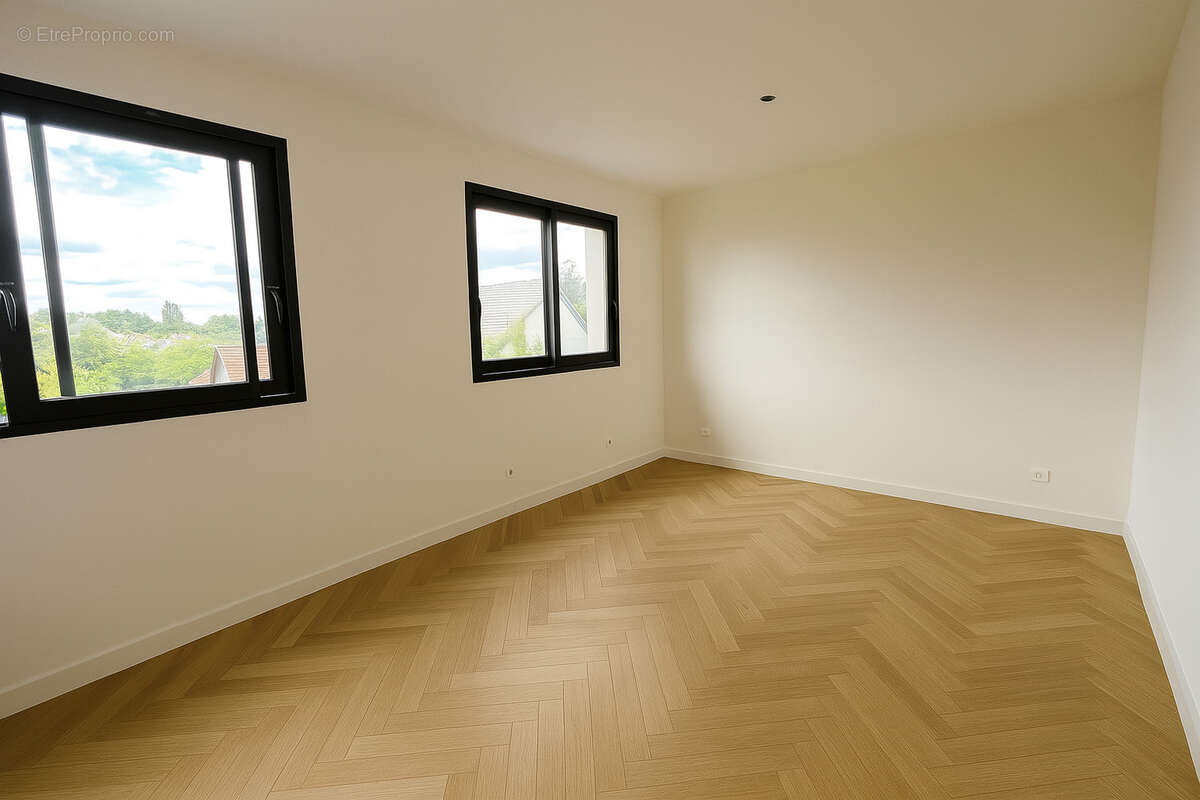 Maison à SAINT-MAUR-DES-FOSSES