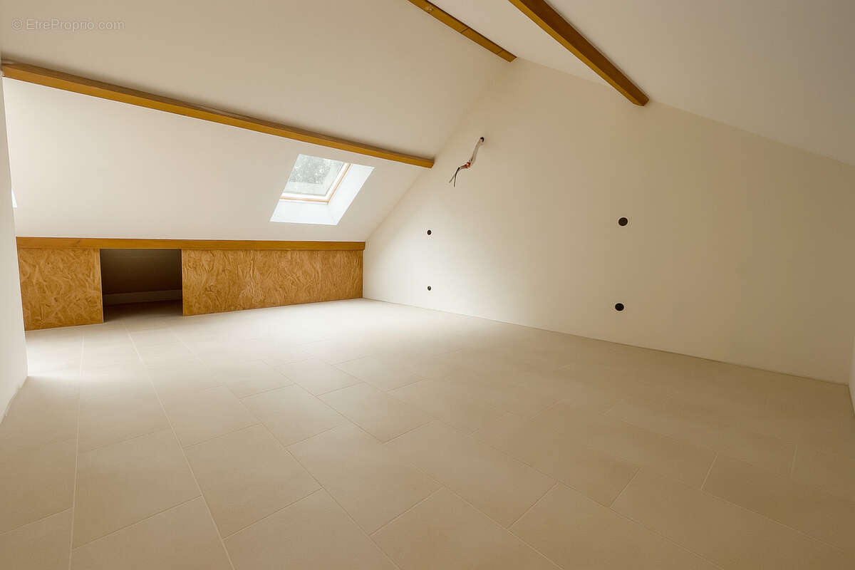 Maison à SAINT-MAUR-DES-FOSSES