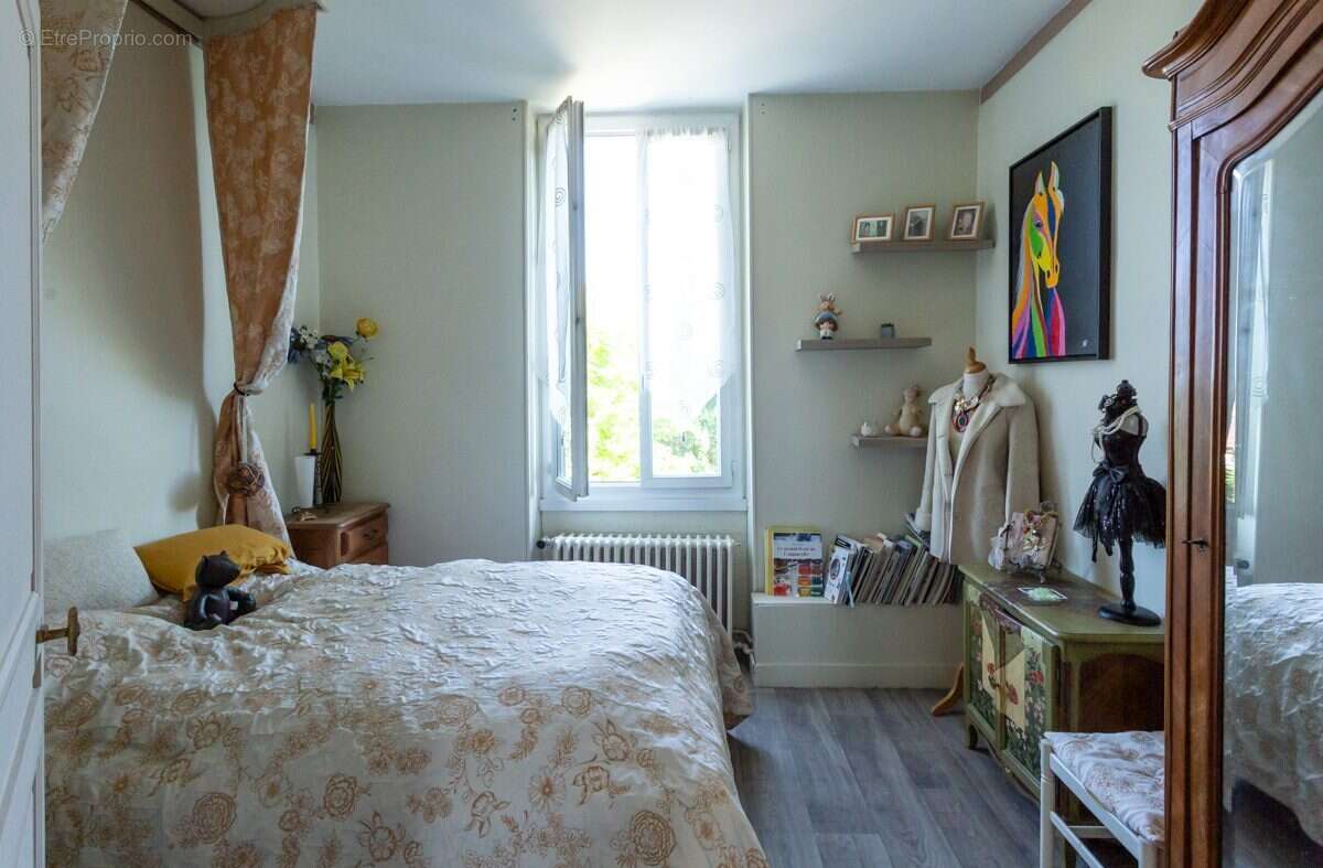 Maison à SAINT-DOULCHARD