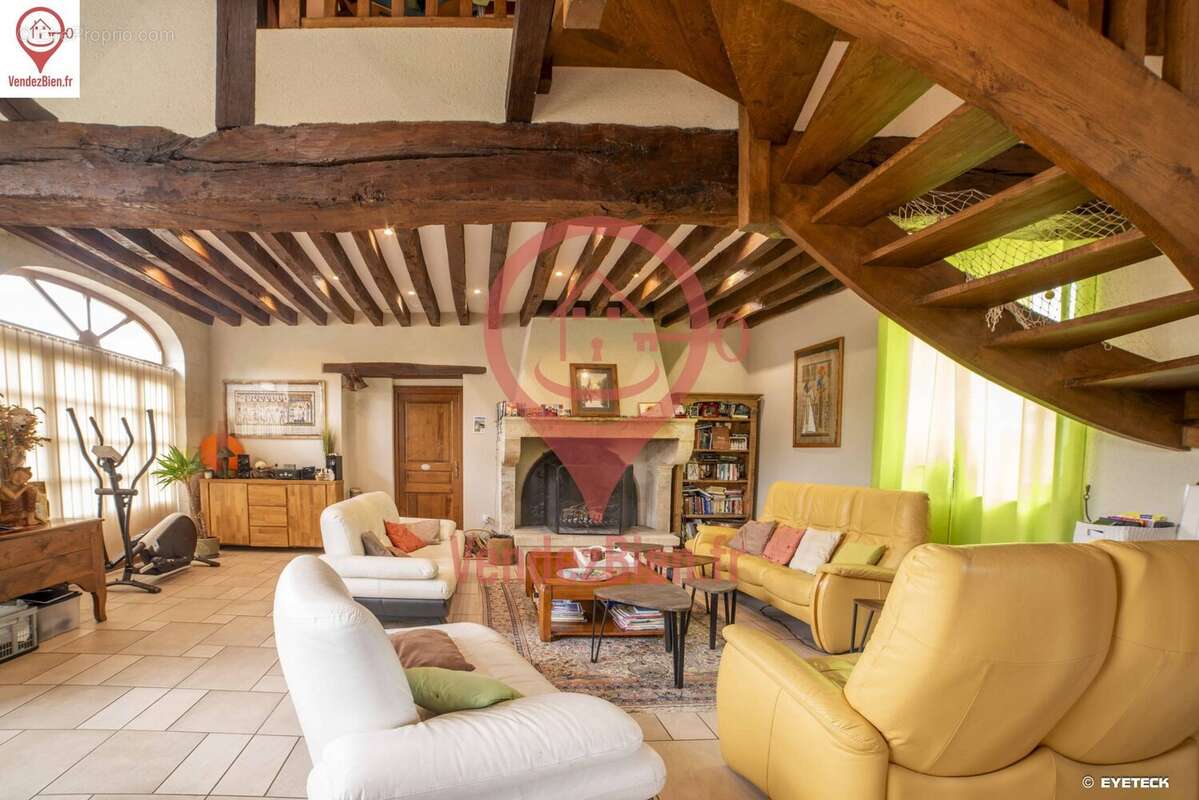 Maison à MENETOU-SALON