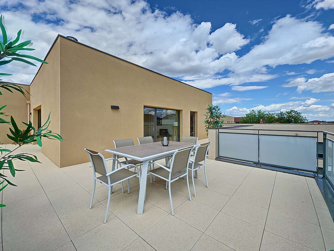 Appartement à CRAPONNE