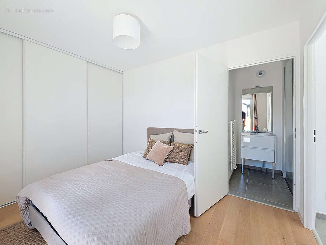 Appartement à CRAPONNE